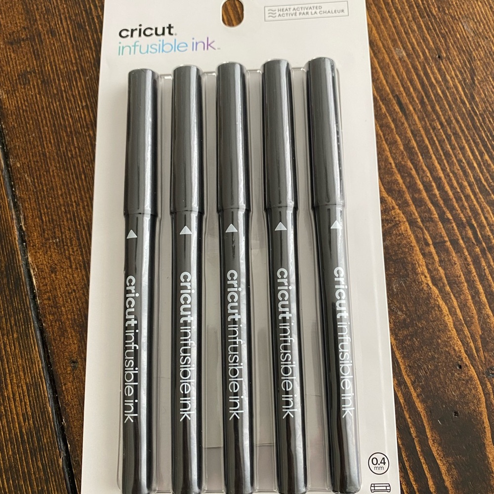 Cricut infusible Ink black pen